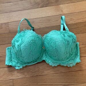 Victoria's Secret Mint Lace Bra